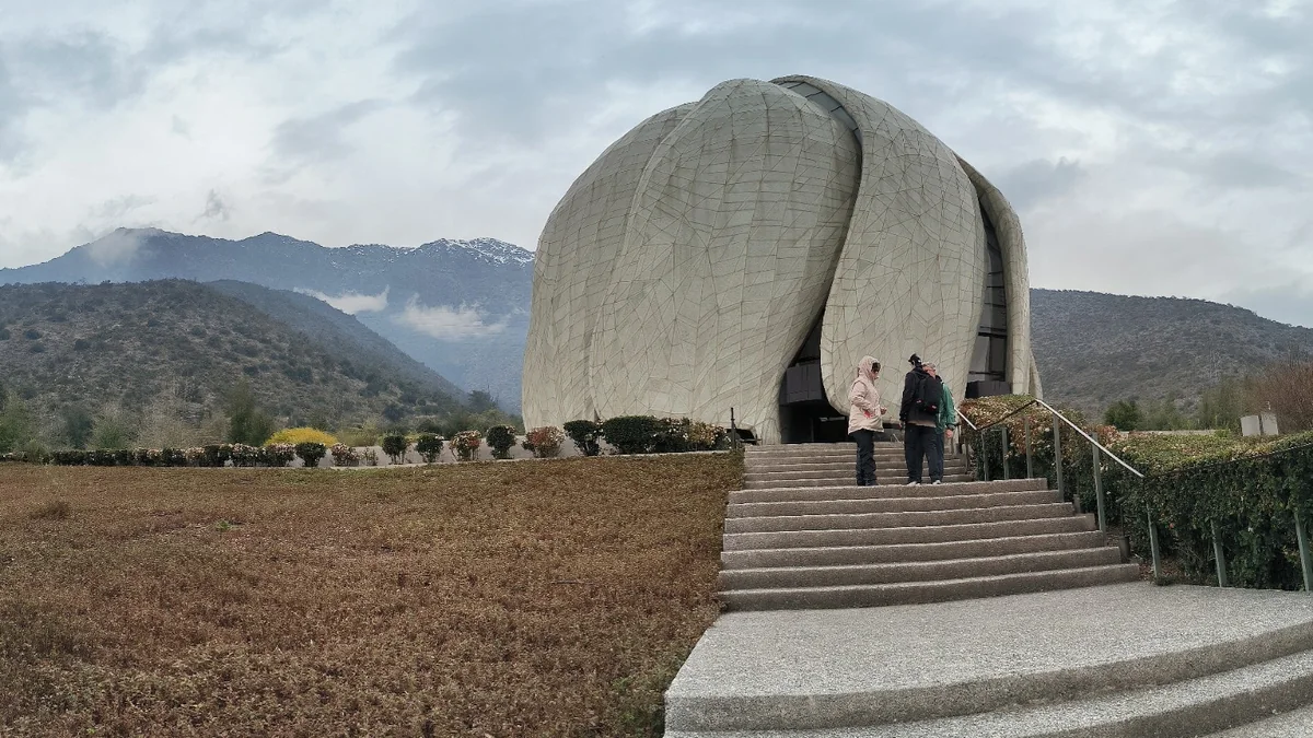 Traslado al Templo Bahá’í de Sudamérica